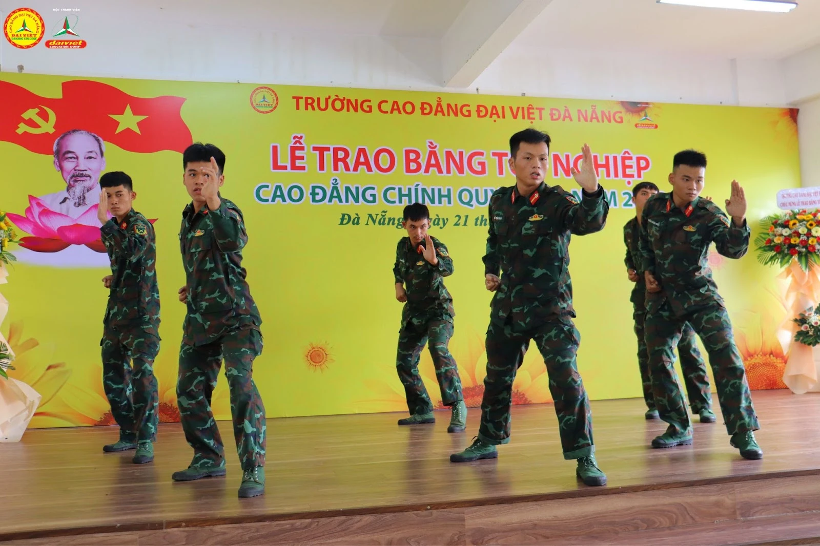 Lễ Tốt Nghiệp 2023 – Hơn 200 Tân Cử Nhân Gia Nhập Thị Trường Lao Động | Trường Cao Đẳng Đại Việt Đà Nẵng