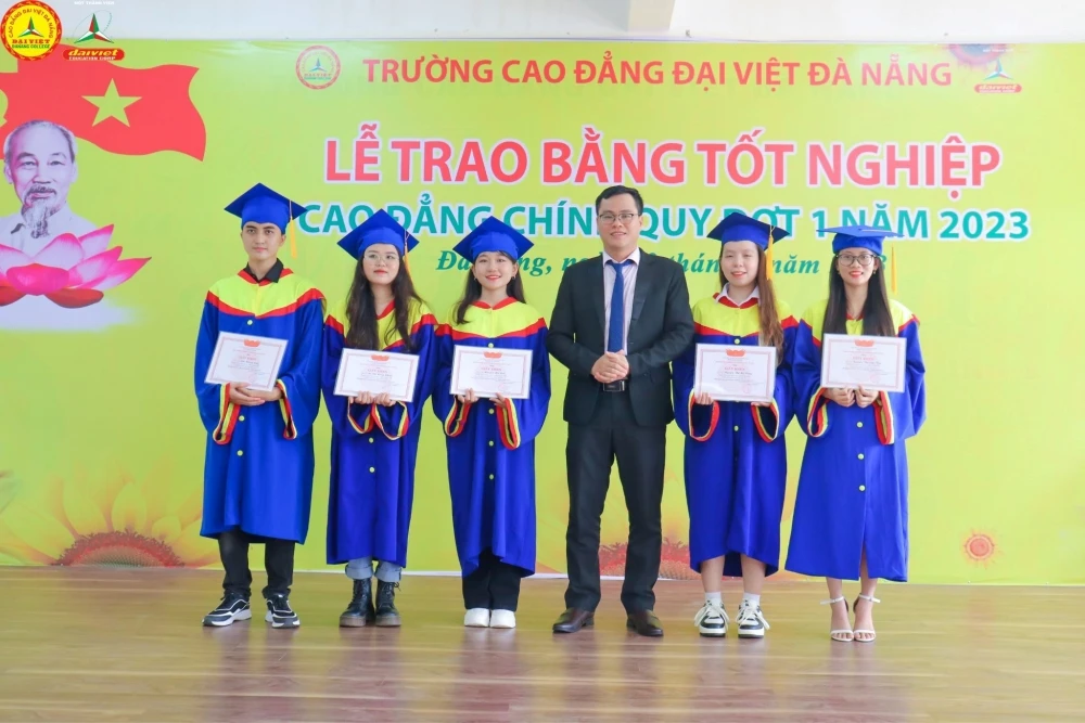 Lễ Tốt Nghiệp Khóa 19 Cao Đẳng Đại Việt Đà Nẵng | Dấu Ấn Tân Cử Nhân K19