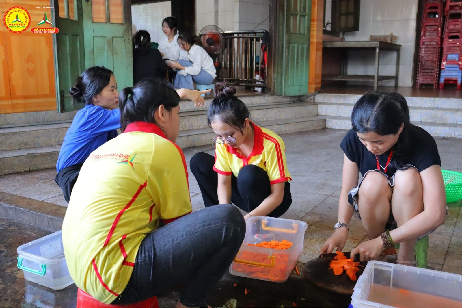 Mang Tết Đoàn Viên Đến Với Các Bạn Nhỏ Chùa Quang Châu 2023