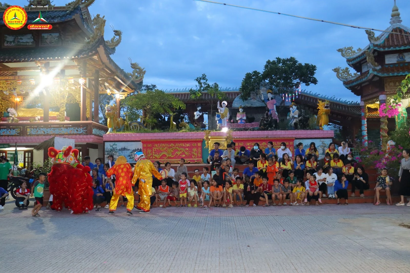 Mang Tết Đoàn Viên Đến Với Các Bạn Nhỏ Chùa Quang Châu 2023