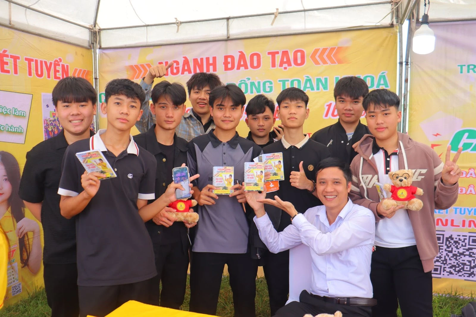 Ngày hội Tư vấn Tuyển sinh – Giáo dục nghề nghiệp Đà Nẵng 2025 | Trường Cao Đẳng Đại Việt Đà Nẵng