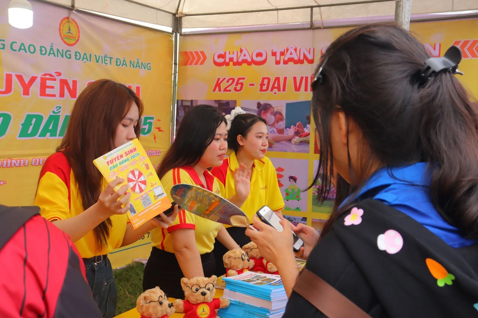 Ngày hội Tư vấn Tuyển sinh – Giáo dục nghề nghiệp Đà Nẵng 2025 | Trường Cao Đẳng Đại Việt Đà Nẵng