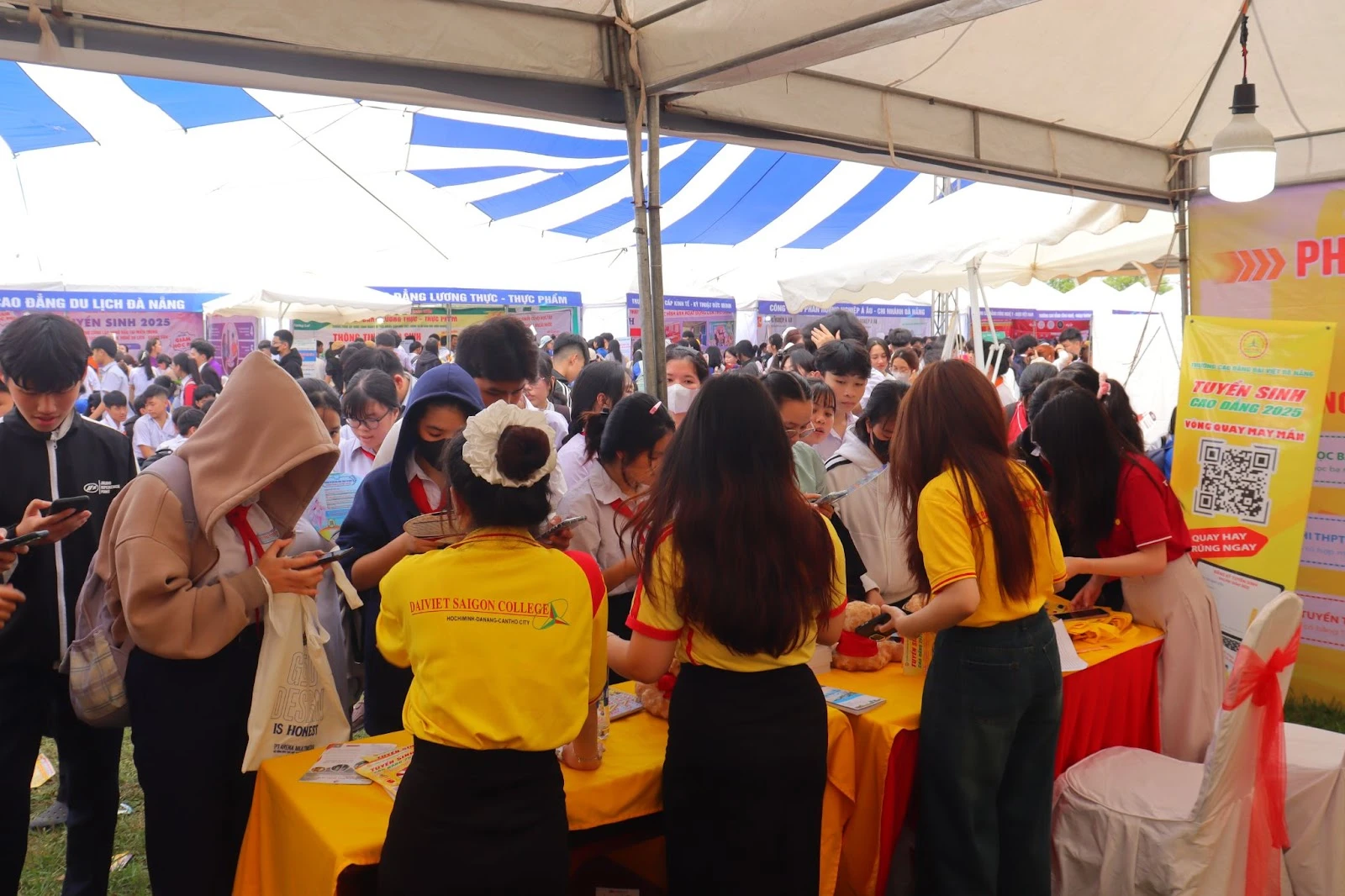 Ngày hội Tư vấn Tuyển sinh – Giáo dục nghề nghiệp Đà Nẵng 2025 | Trường Cao Đẳng Đại Việt Đà Nẵng