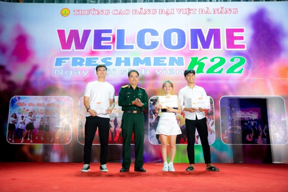 Ngày hội Chào Tân Sinh Viên Đại Việt Đà Nẵng – Sôi động, Rực lửa, Đa sắc | Hoạt động Sinh viên – Đoàn Thanh Niên