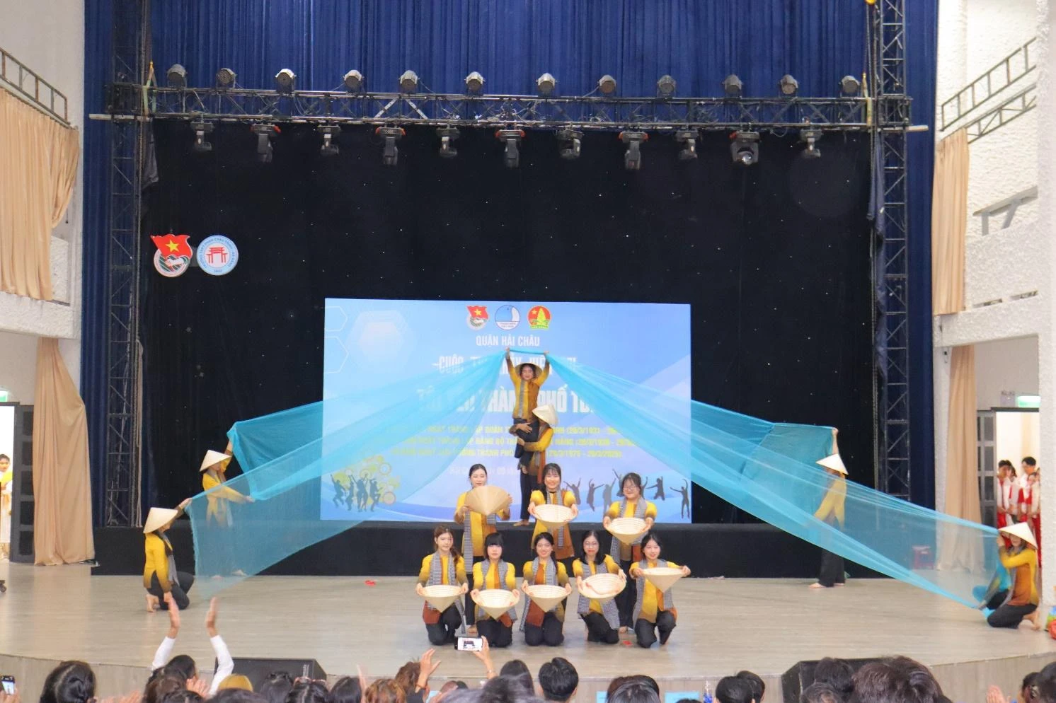 Sinh viên Trường Cao Đẳng Đại Việt Đà Nẵng dự thi nhảy hiện đại “Tôi yêu thành phố tôi” – Hoạt động sinh viên nổi bật 2025