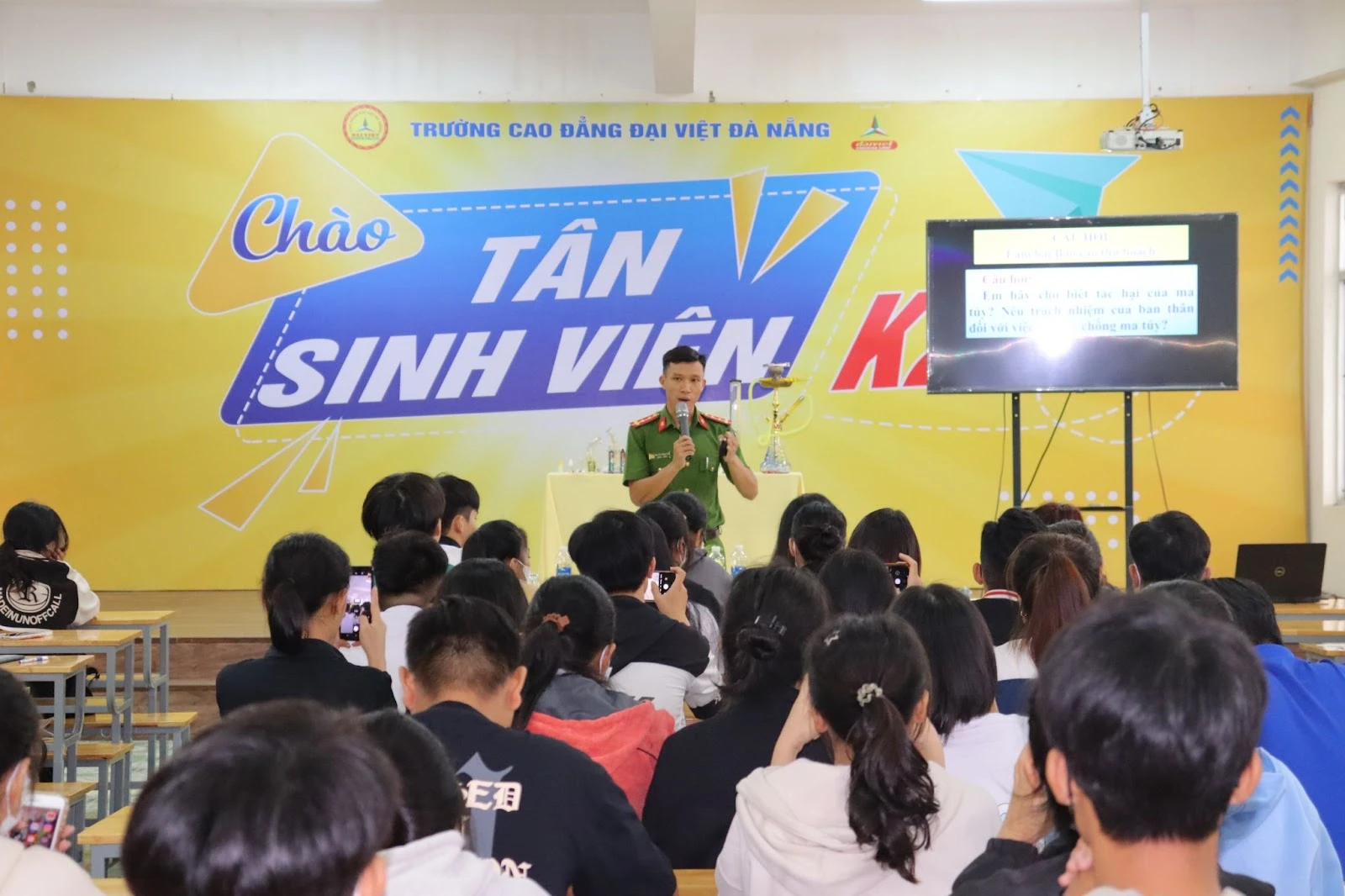 Nâng Cao Kiến Thức Pháp Luật Qua Hai Chuyên Đề Mới | Trường Cao Đẳng Đại Việt Đà Nẵng