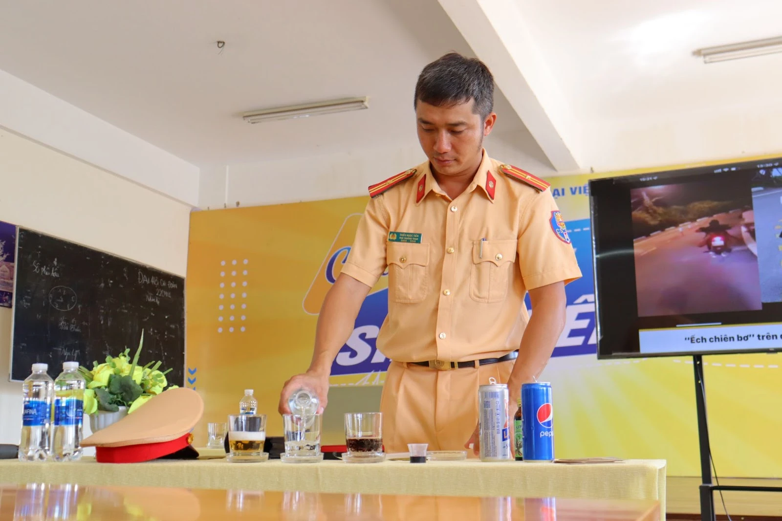 Nâng Cao Kiến Thức Pháp Luật Qua Hai Chuyên Đề Mới | Trường Cao Đẳng Đại Việt Đà Nẵng