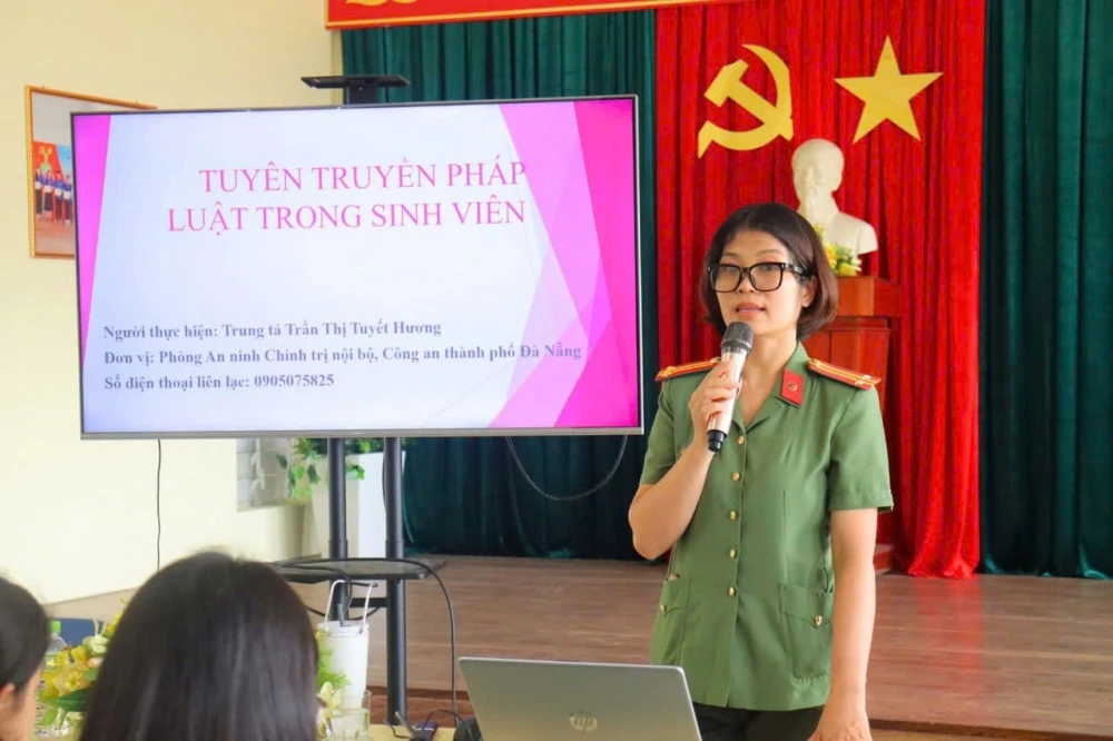 Sinh viên Trường Cao Đẳng Đại Việt Đà Nẵng nói không với bạo lực học đường | Phòng Công tác Sinh viên