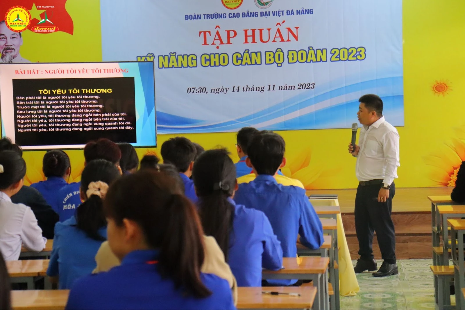 Sôi nổi tập huấn kỹ năng cho cán bộ Đoàn 2023 – Trường Cao Đẳng Đại Việt Đà Nẵng