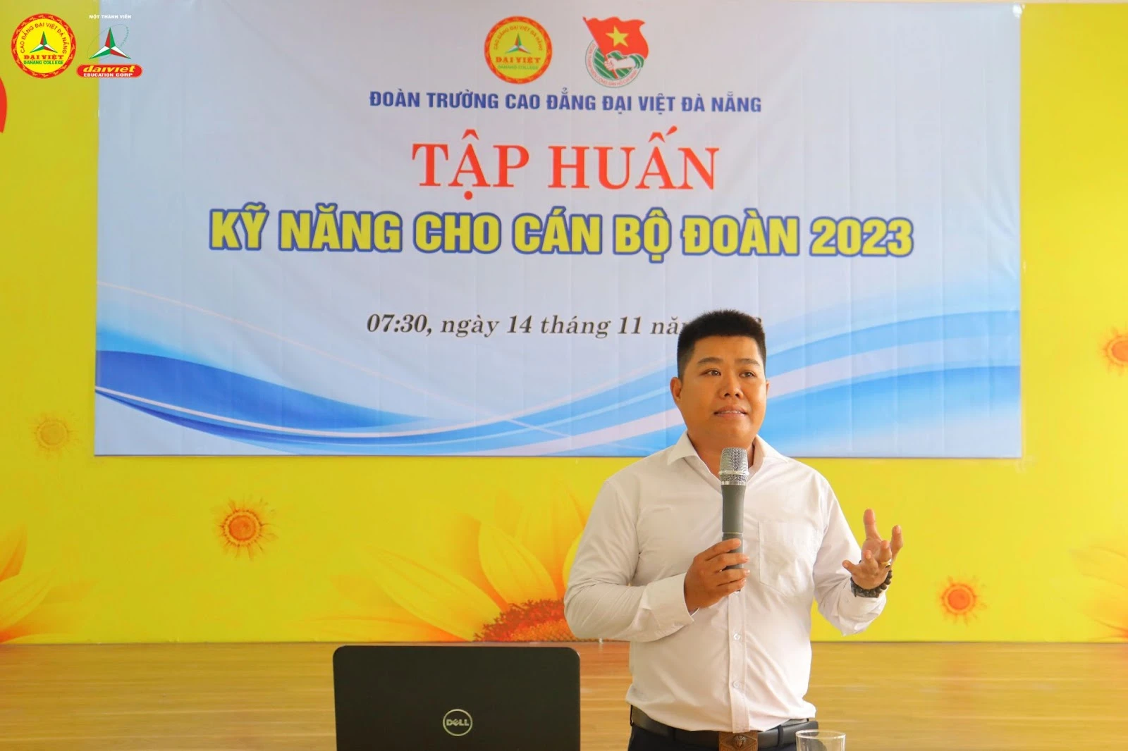 Sôi nổi tập huấn kỹ năng cho cán bộ Đoàn 2023 – Trường Cao Đẳng Đại Việt Đà Nẵng