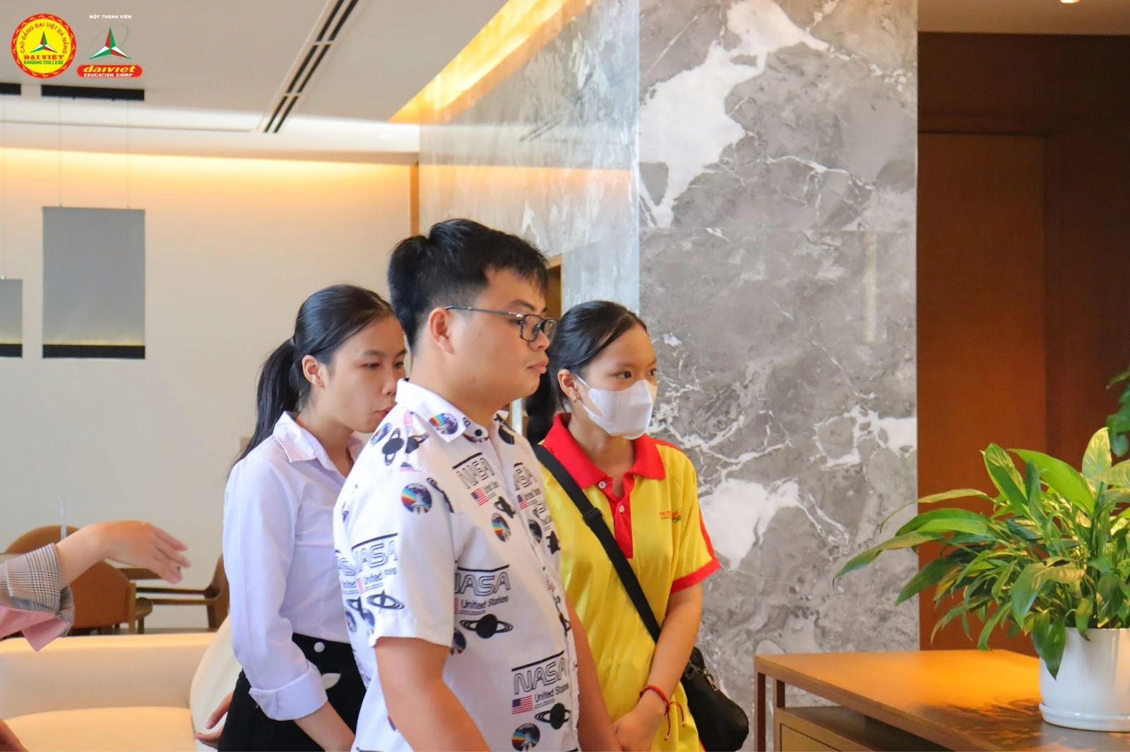 Talkshow Cháy Mãi Lửa Hoteliers 2023 Truyền Lửa Nghề Khách Sạn Cho Sinh Viên Trường Cao Đẳng Đại Việt Đà Nẵng