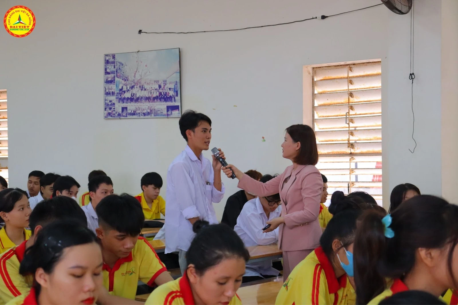 Talkshow Chuyên gia dẫn lối – Hành trang vào nghề tại Trường Cao Đẳng Đại Việt Đà Nẵng