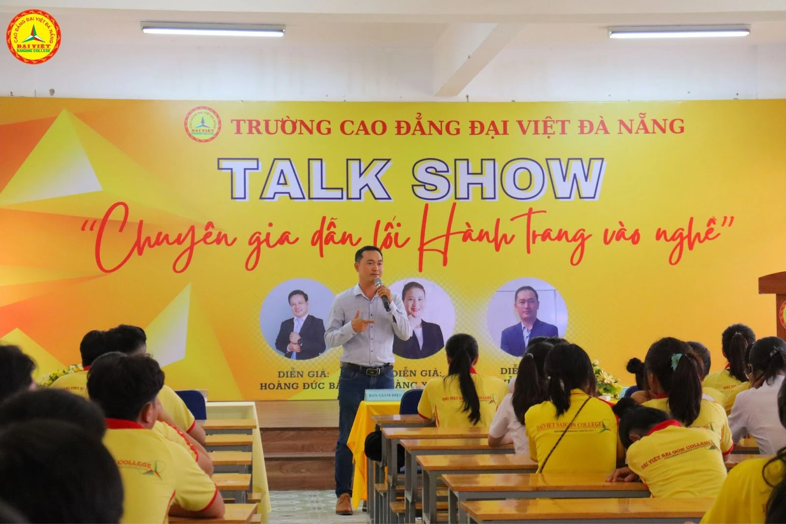 Talkshow Chuyên gia dẫn lối – Hành trang vào nghề tại Trường Cao Đẳng Đại Việt Đà Nẵng