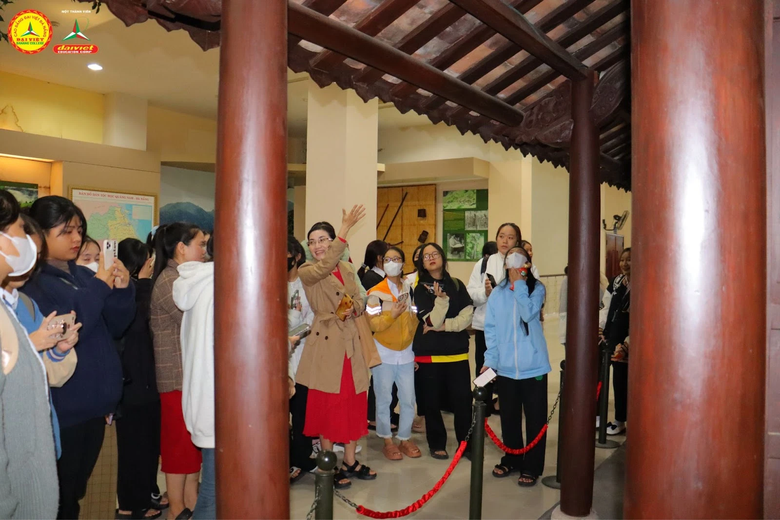 Tân Sinh Viên Đại Việt Đà Nẵng Thích Thú Với Môn Cơ Sở Văn Hóa | Trường Cao Đẳng Đại Việt Đà Nẵng