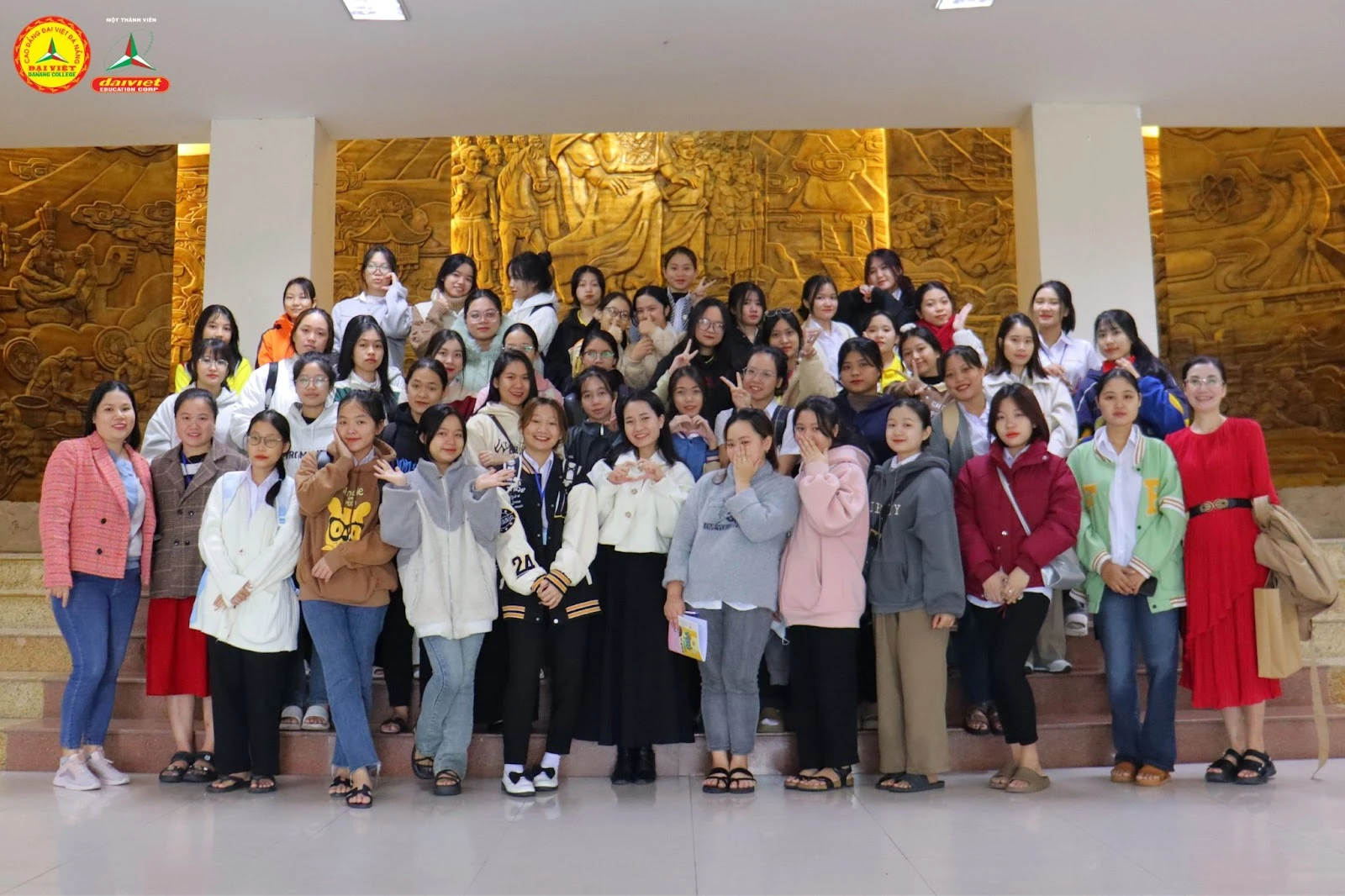 Tân Sinh Viên Đại Việt Đà Nẵng Thích Thú Với Môn Cơ Sở Văn Hóa | Trường Cao Đẳng Đại Việt Đà Nẵng