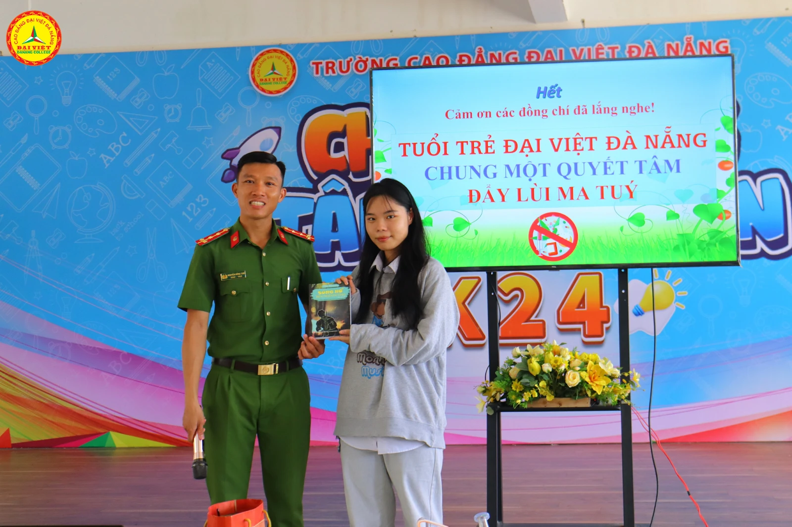 Tân sinh viên K24 đợt 4;5 hoàn thành tuần sinh hoạt công dân – Trường Cao đẳng Đại Việt Đà Nẵng