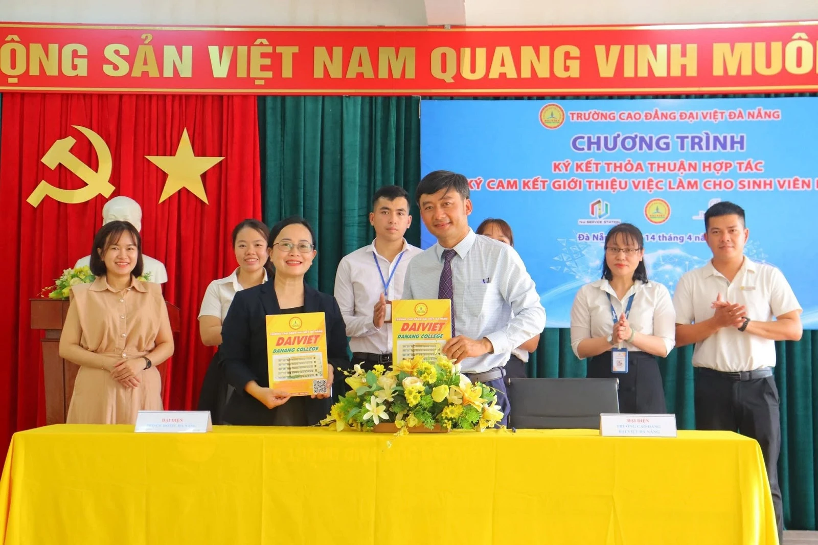 TÂN SINH VIÊN TRƯỜNG CAO ĐẲNG ĐẠI VIỆT ĐÀ NẴNG CHÍNH THỨC BẮT ĐẦU HÀNH TRÌNH HỌC TẬP VÀ KẾT NỐI NGHỀ NGHIỆP