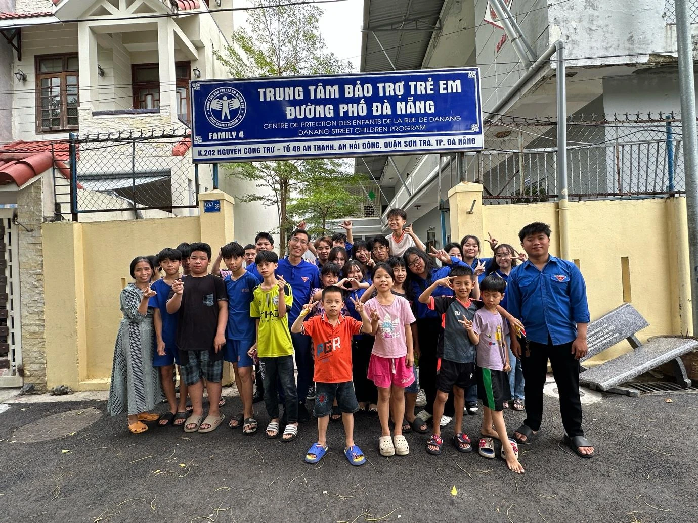 Tình nguyện DVE – Nụ Cười Cho Em | Hoạt động sinh viên Trường Cao Đẳng Đại Việt Đà Nẵng