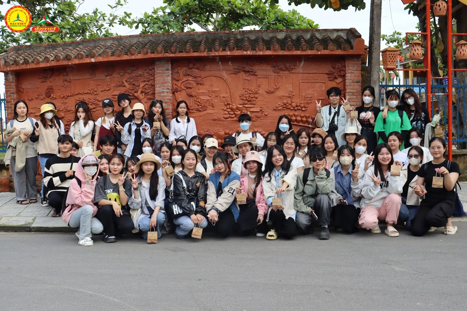 Tour Trải Nghiệm Hội An – Sinh Viên Trường Cao Đẳng Đại Việt Đà Nẵng | Trung Tâm Tuyển Sinh Truyền Thông