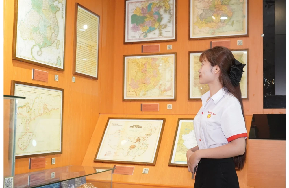 TRẢI NGHIỆM THỰC TẾ – HÀNH TRÌNH BỒI ĐẮP LÒNG YÊU NƯỚC CHO SINH VIÊN ĐẠI VIỆT ĐÀ NẴNG