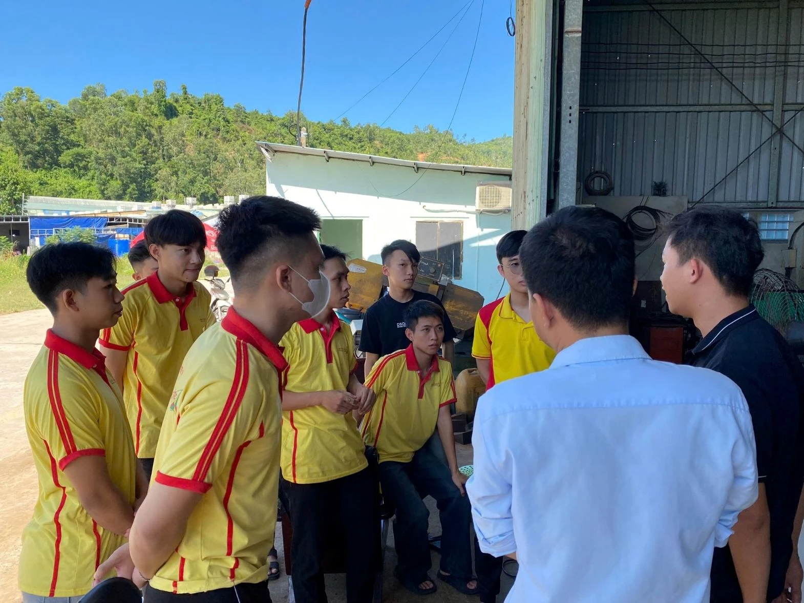 Trải nghiệm thực tế tại doanh nghiệp – Nền móng vững chắc cho sinh viên | Trường Cao đẳng Đại Việt Đà Nẵng