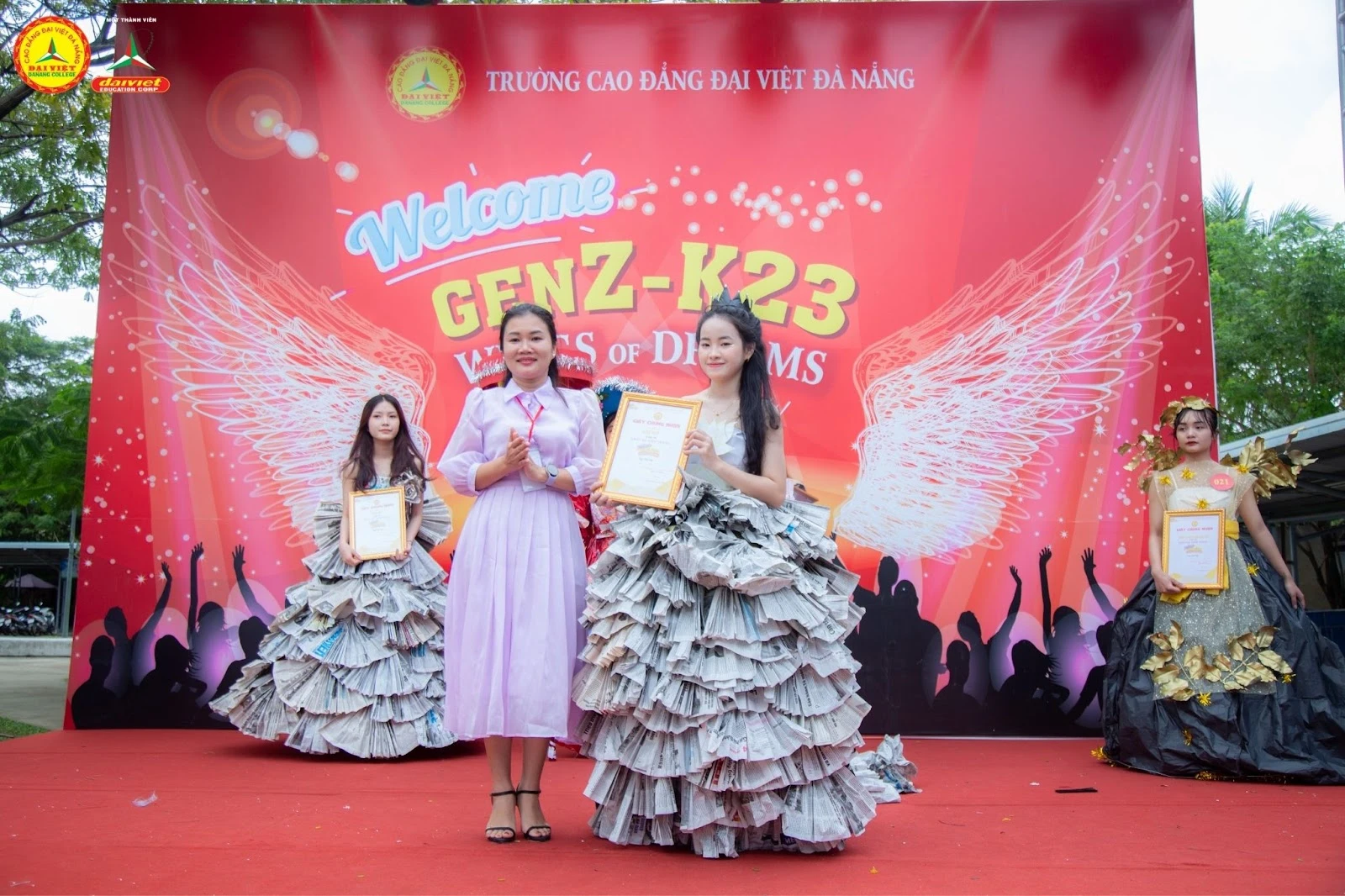 Trình Diễn Thời Trang Tái Chế 2023 – Sáng Tạo Sinh Viên | Trường Cao Đẳng Đại Việt Đà Nẵng