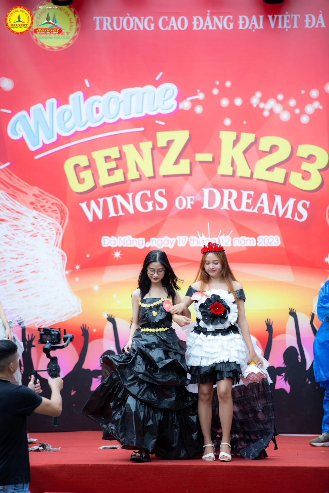 Trình Diễn Thời Trang Tái Chế 2023 – Sáng Tạo Sinh Viên | Trường Cao Đẳng Đại Việt Đà Nẵng