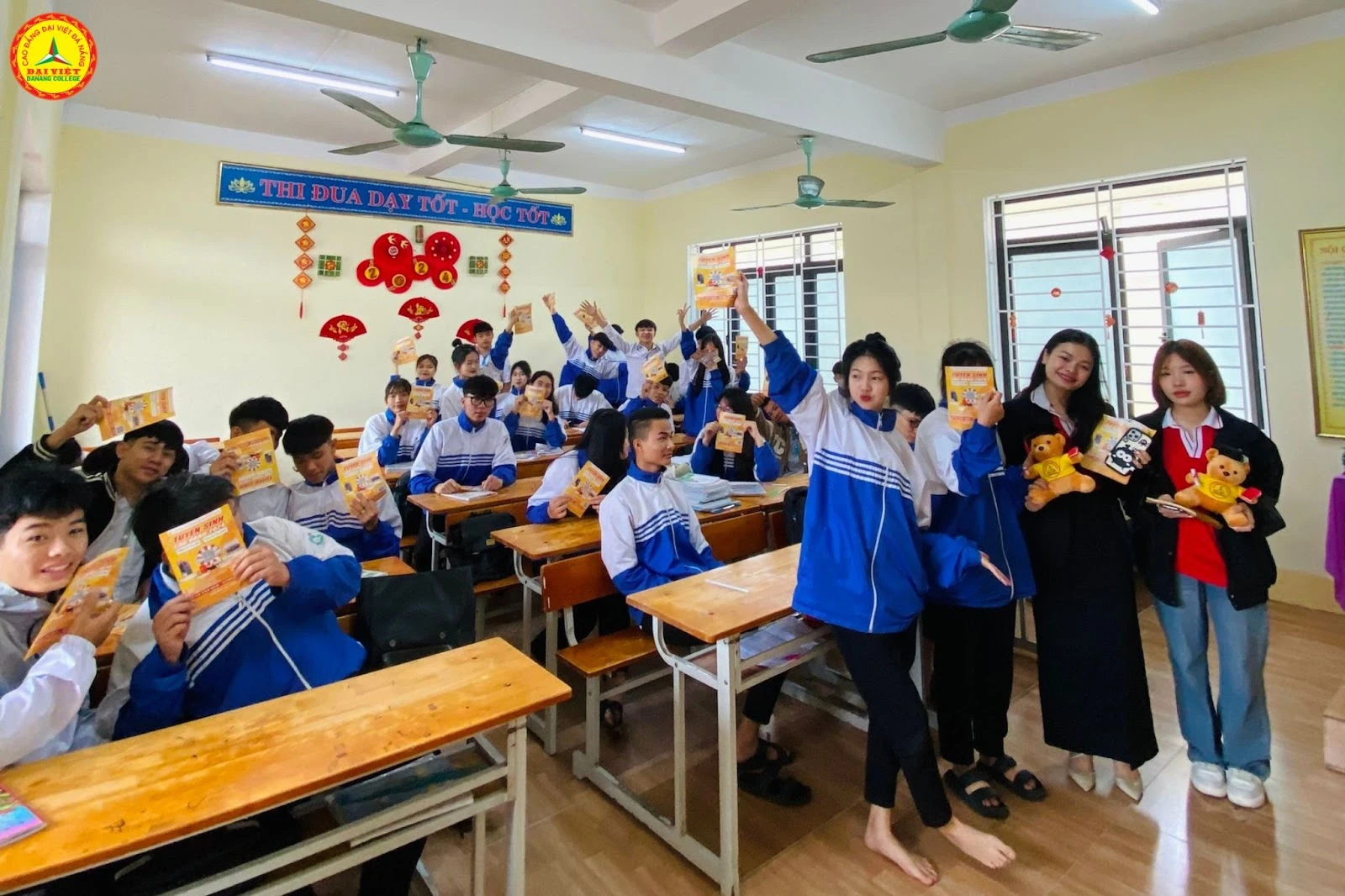 Trường Cao Đẳng Đại Việt Đà Nẵng Đồng Hành Cùng Thí Sinh 2k6