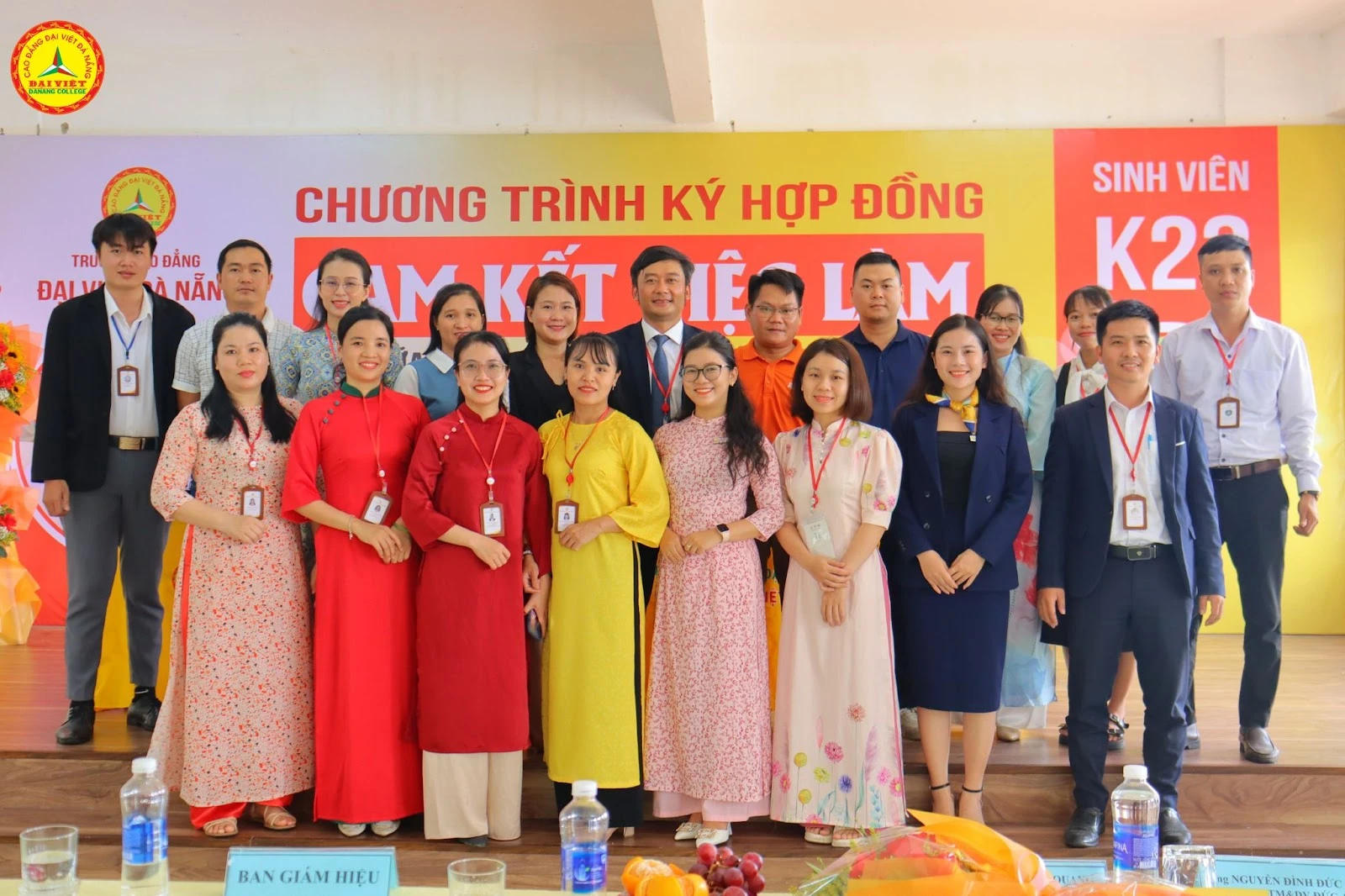 Ký Hợp Đồng Cam Kết Việc Làm K23 – Trường Cao Đẳng Đại Việt Đà Nẵng