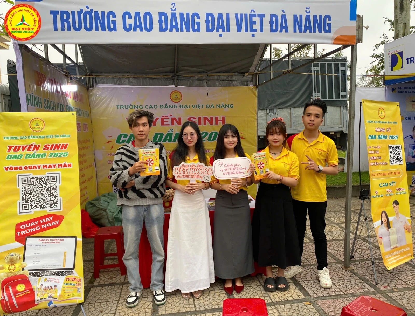 Trường Cao Đẳng Đại Việt Đà Nẵng tham gia Ngày hội Tư vấn Mùa thi 2025 – Đồng hành sĩ tử 2k7