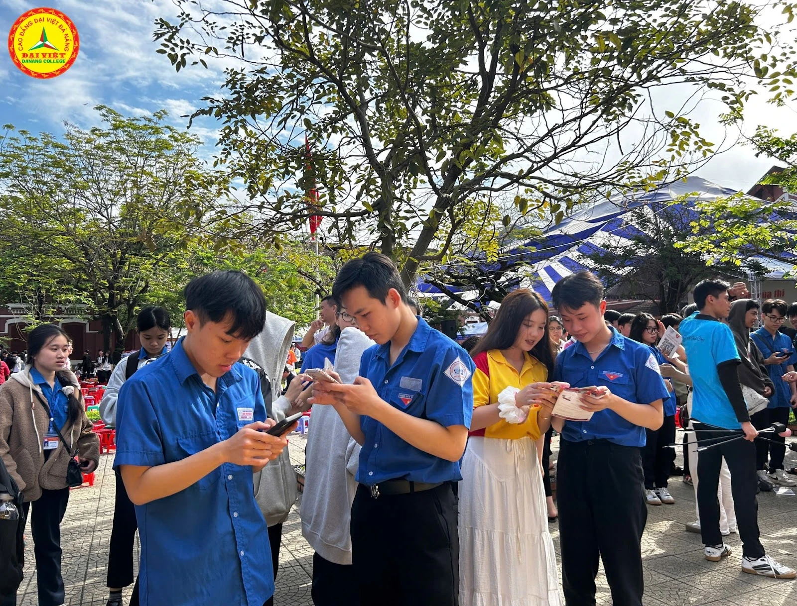 Trường Cao Đẳng Đại Việt Đà Nẵng tham gia Ngày hội Tư vấn Mùa thi 2025 – Đồng hành sĩ tử 2k7