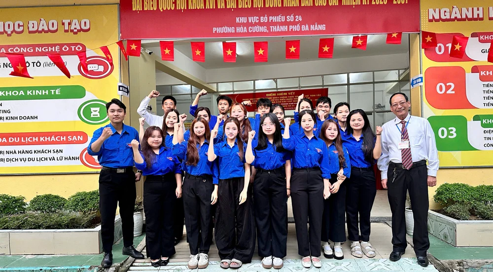 TỰ HÀO TUỔI TRẺ ĐẠI VIỆT - LAN TỎA TINH THẦN TRÁCH NHIỆM CÔNG DÂN