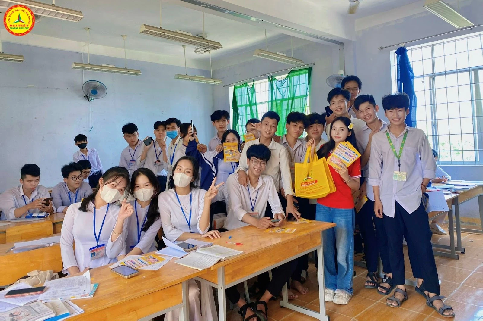 Tư Vấn Hướng Nghiệp Đợt 2 – Trường Cao Đẳng Đại Việt Đà Nẵng Tiếp Tục Hành Trình Tại Quảng Nam – Phú Yên