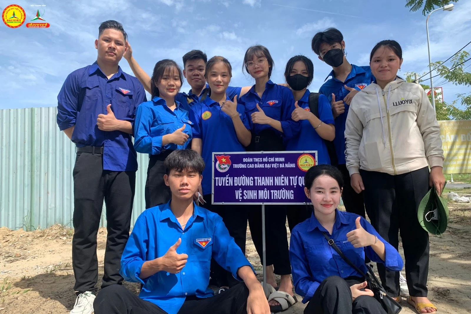 Tuổi Trẻ Đại Việt Đà Nẵng Ra Quân Tuyến Đường Thanh Niên Tự Quản Vệ Sinh Môi Trường 2023