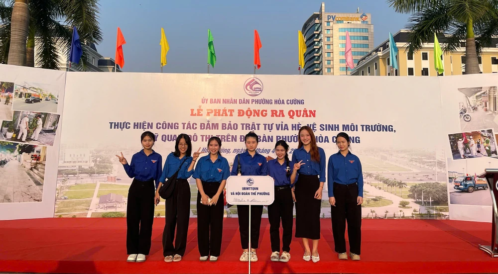 TUỔI TRẺ ĐẠI VIỆT THAM GIA RA QUÂN LẬP LẠI TRẬT TỰ ĐÔ THỊ