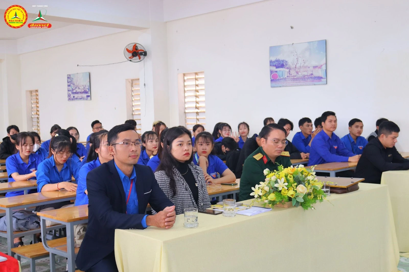 Tuyên dương – Khen thưởng công tác Đoàn 2023 | Trường Cao Đẳng Đại Việt Đà Nẵng