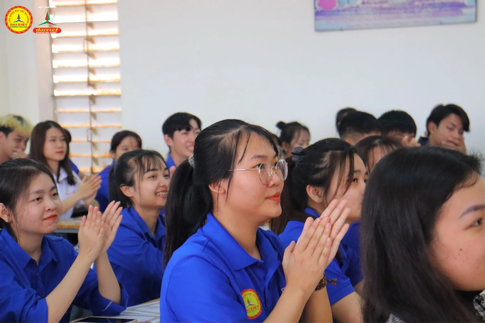 Tuyên dương – Khen thưởng công tác Đoàn 2023 | Trường Cao Đẳng Đại Việt Đà Nẵng