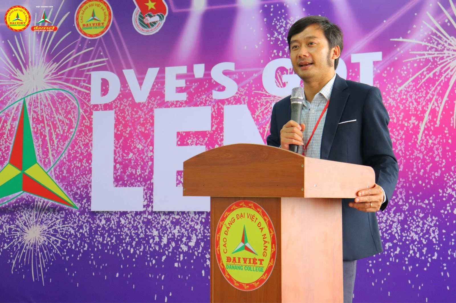 Tuyên dương – Khen thưởng công tác Đoàn 2023 | Trường Cao Đẳng Đại Việt Đà Nẵng