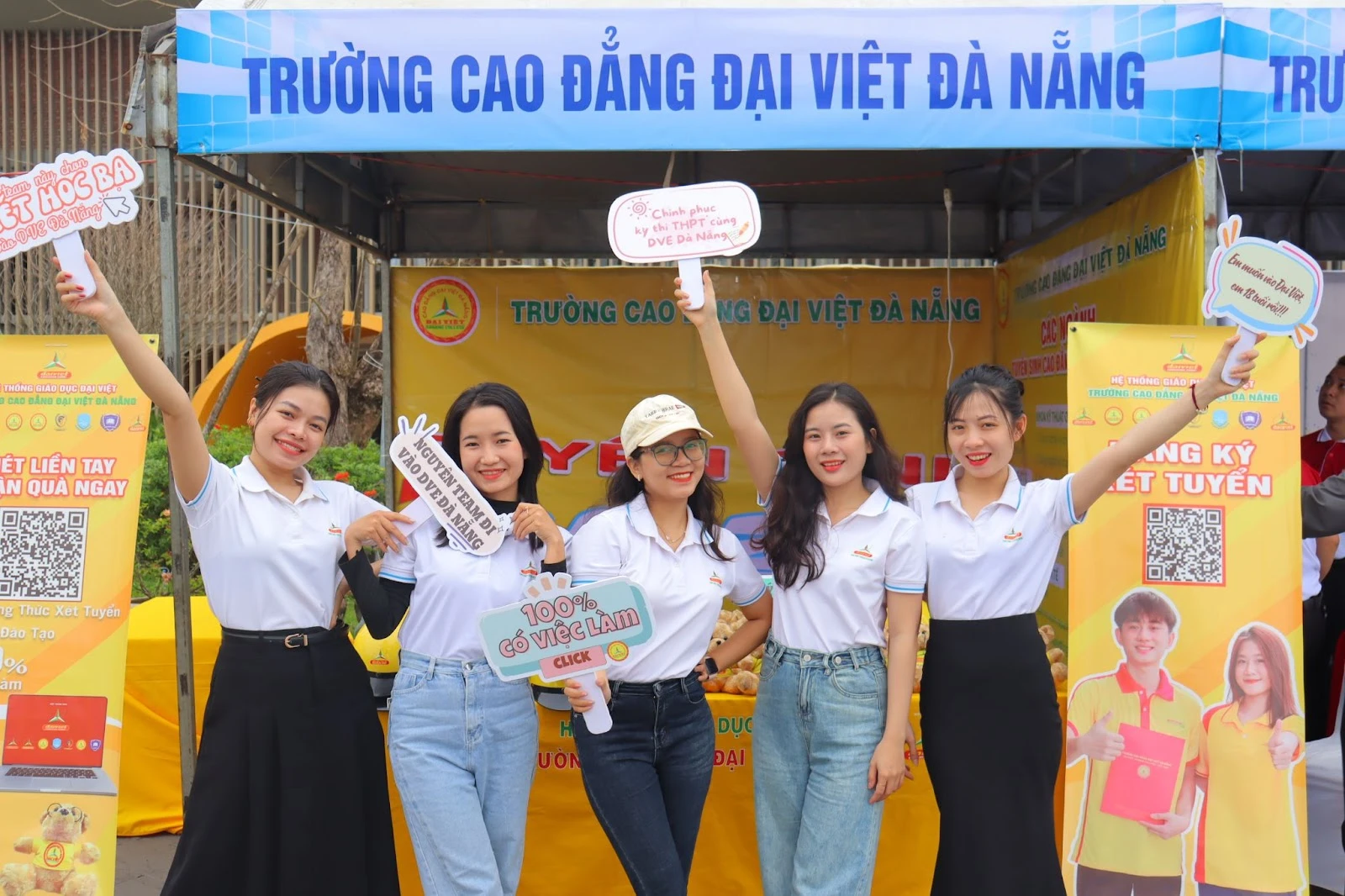 Tuyển Sinh 2025 – Tư Vấn Hướng Nghiệp & Chính Sách Học Bổng | Trường Cao Đẳng Đại Việt Đà Nẵng