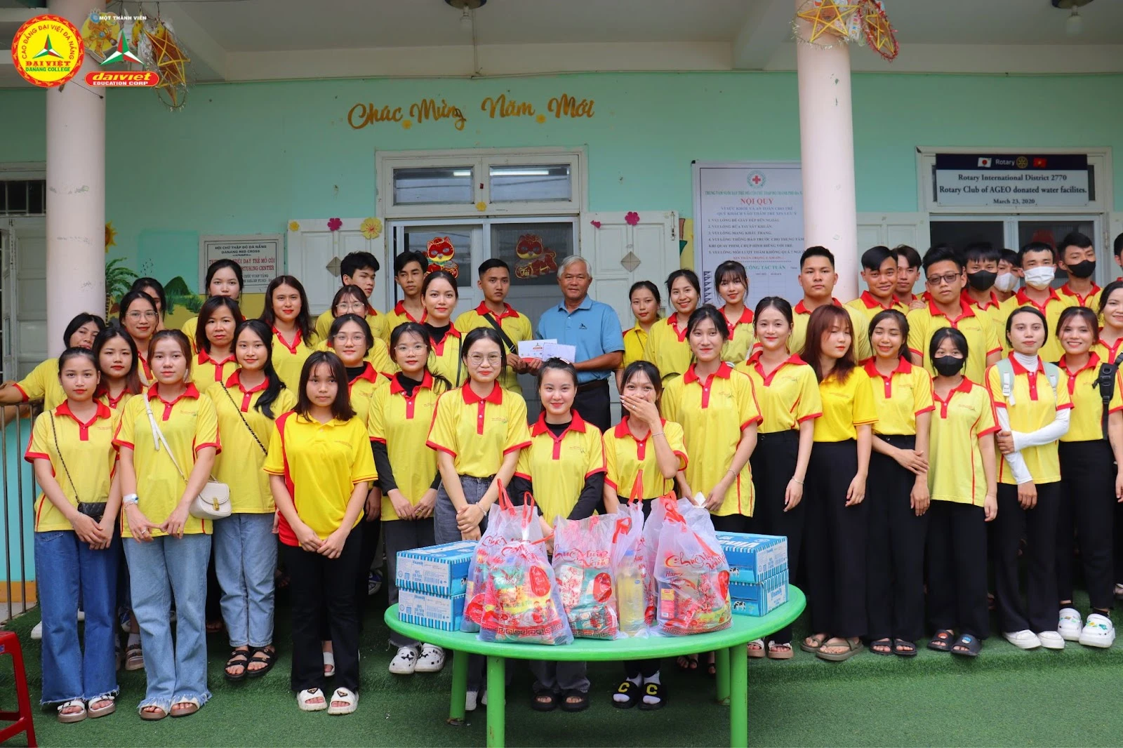 Xuân Yêu Thương – Hoạt Động Thiện Nguyện Ý Nghĩa của Sinh Viên Trường Cao Đẳng Đại Việt Đà Nẵng