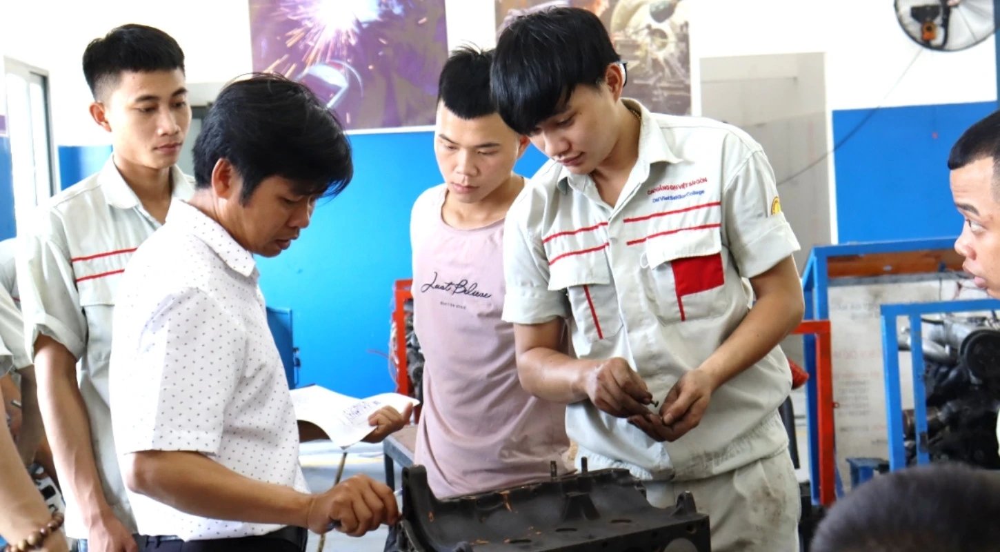 10 Lưu Ý Quan Trọng Cho Tân Sinh Viên Ngành Công Nghệ Ô Tô | Trường Cao Đẳng Đại Việt Đà Nẵng