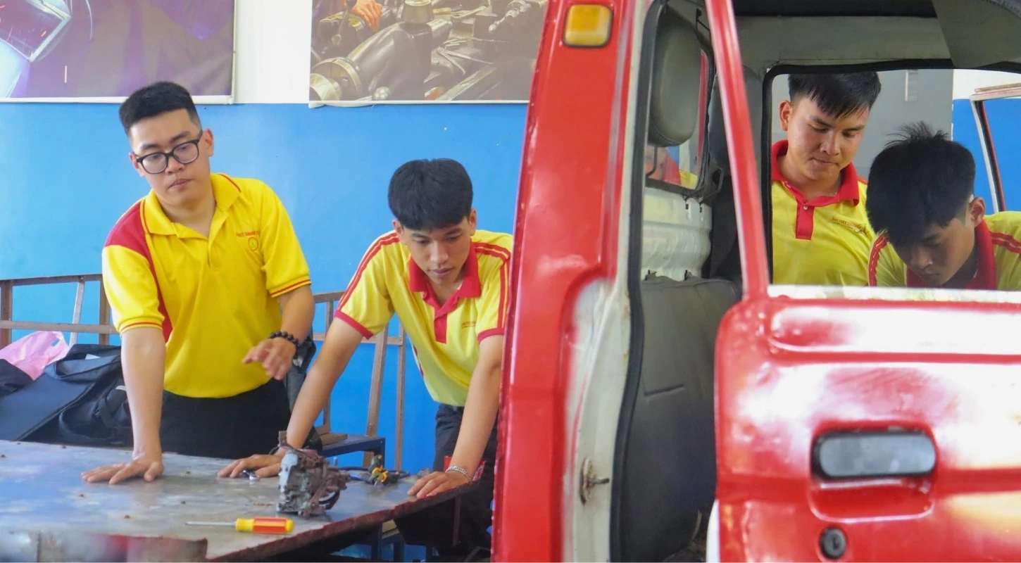 25 NĂM GIỮ LỬA CHO NHỮNG NGÀNH HỌC THẦM LẶNG | Trường Cao Đẳng Đại Việt Đà Nẵng