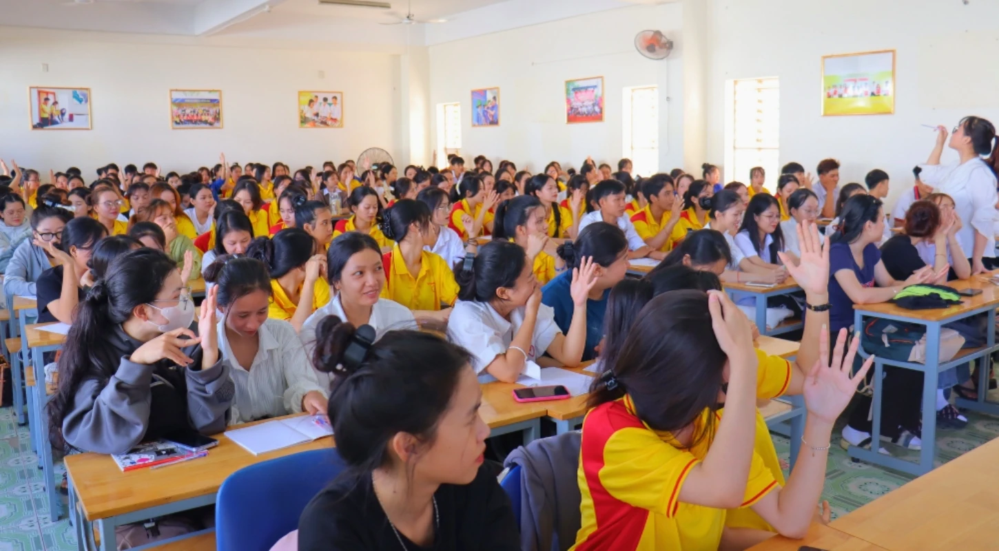 25 NĂM – NƠI NHỮNG ƯỚC MƠ NGHỀ GIÁO BẮT ĐẦU | Trường Cao Đẳng Đại Việt Đà Nẵng