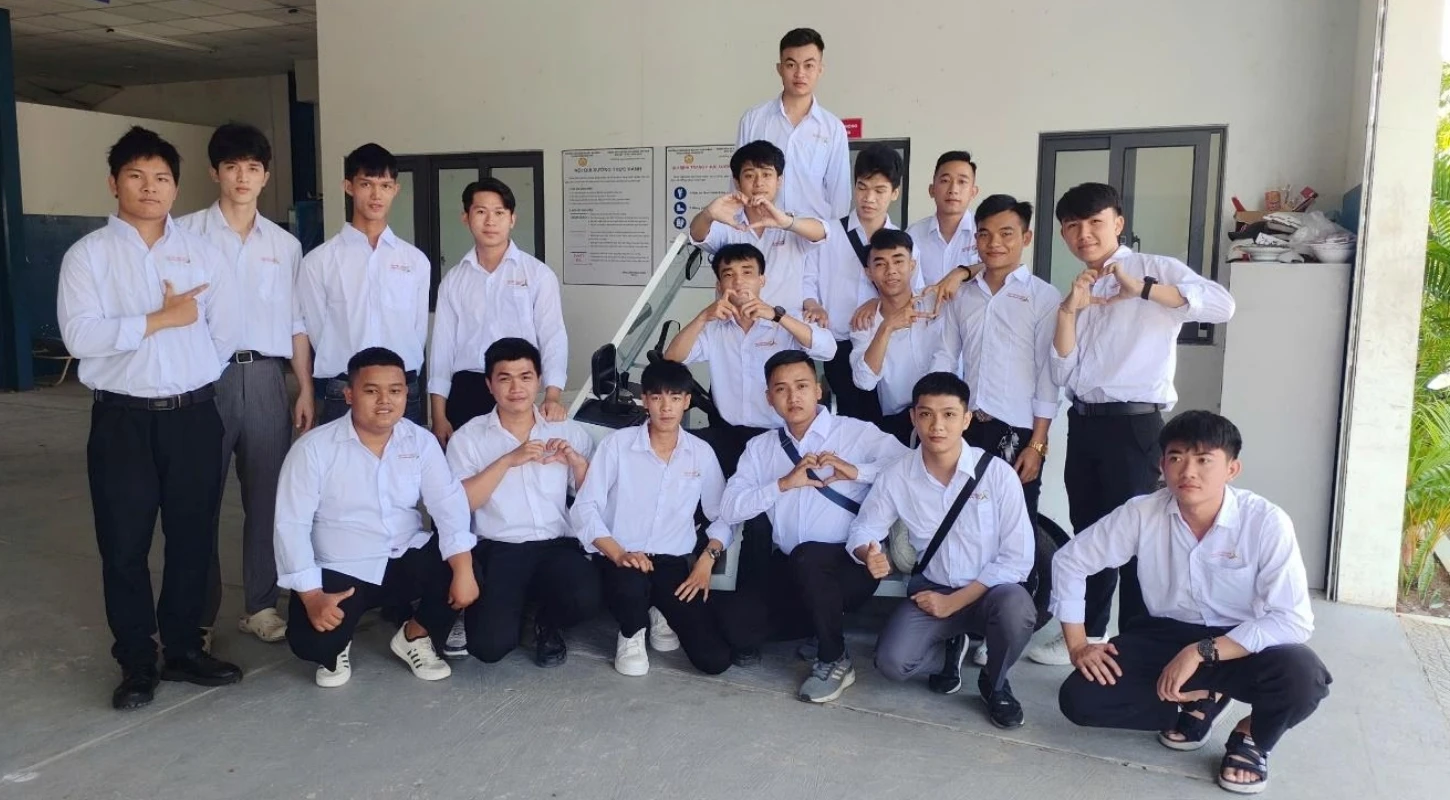 Bảo Vệ Đồ Án Tốt Nghiệp Ngành Công Nghệ Kỹ Thuật Cơ Khí | Trường Cao Đẳng Đại Việt Đà Nẵng