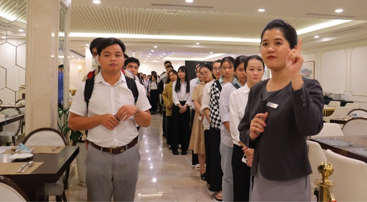 Đánh Giá Tiềm Năng Ngành Quản Trị Nhà Hàng Khách Sạn | Trường Cao Đẳng Đại Việt Đà Nẵng
