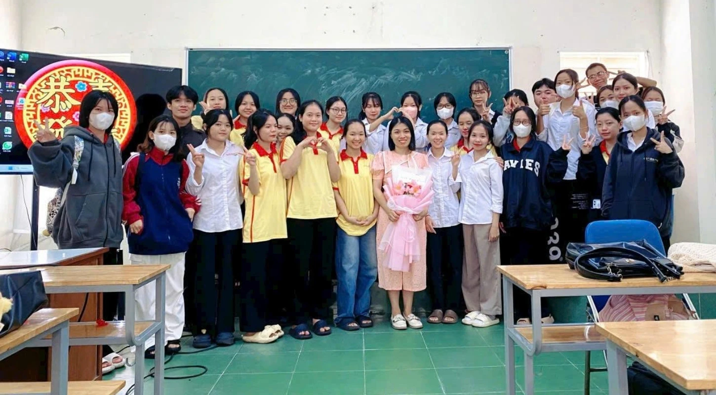 Học Tiếng Trung Cực Thú Vị Cùng Sinh Viên Dve | Trường Cao Đẳng Đại Việt Đà Nẵng