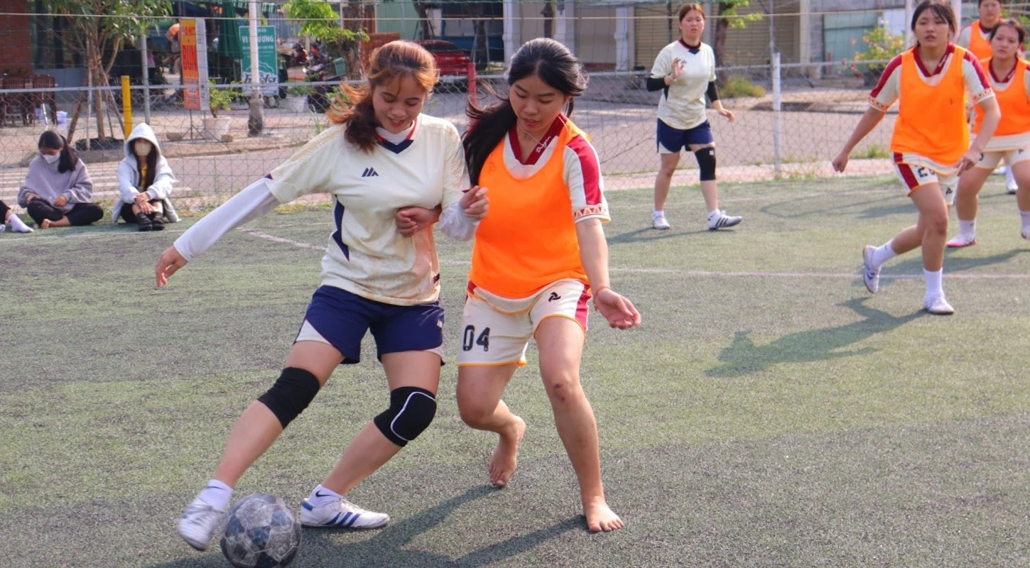 Khoa Ngoại Ngữ Trường Cao Đẳng Đại Việt Đà Nẵng Tham Gia Giải Bóng Đá Truyền Thống Năm 2025 | Trường Cao Đẳng Đại Việt Đà Nẵng