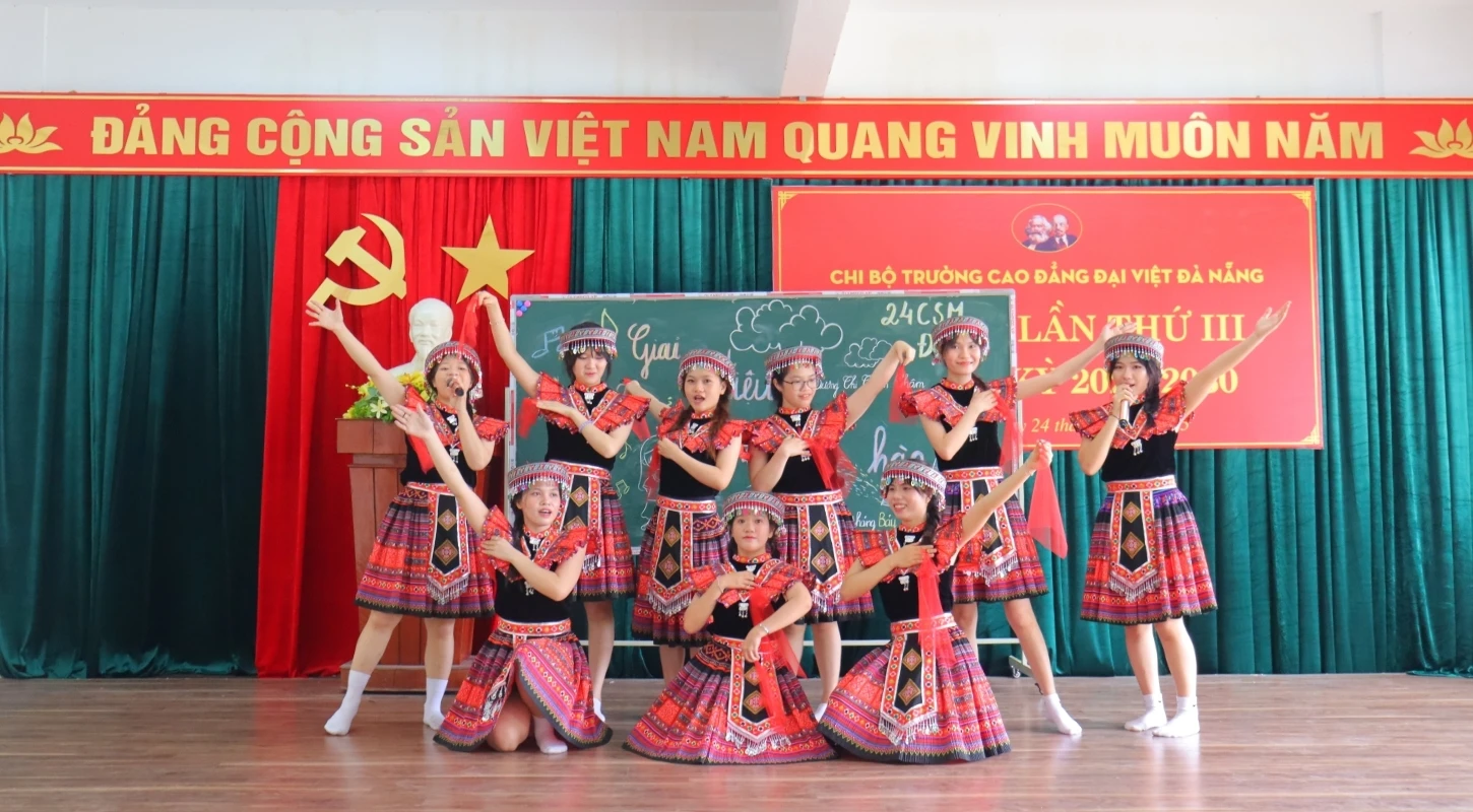 MÔN MÚA VÀ PHƯƠNG PHÁP DẠY MÚA TRONG CHƯƠNG TRÌNH ĐÀO TẠO SƯ PHẠM MẦM NON | Trường Cao Đẳng Đại Việt Đà Nẵng