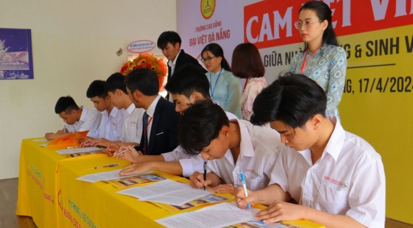 Quản Trị Kinh Doanh Cơ Hội Nghề Nghiệp Rộng Mở | Trường Cao Đẳng Đại Việt Đà Nẵng