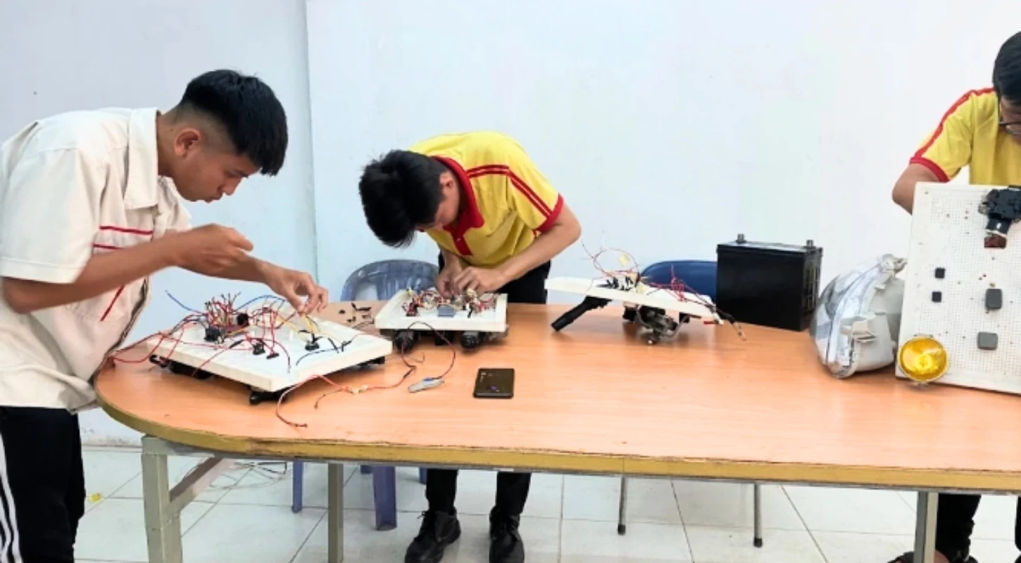 Tại Sao Nên Lựa Chọn Ngành Công Nghệ Ô Tô | Trường Cao Đẳng Đại Việt Đà Nẵng